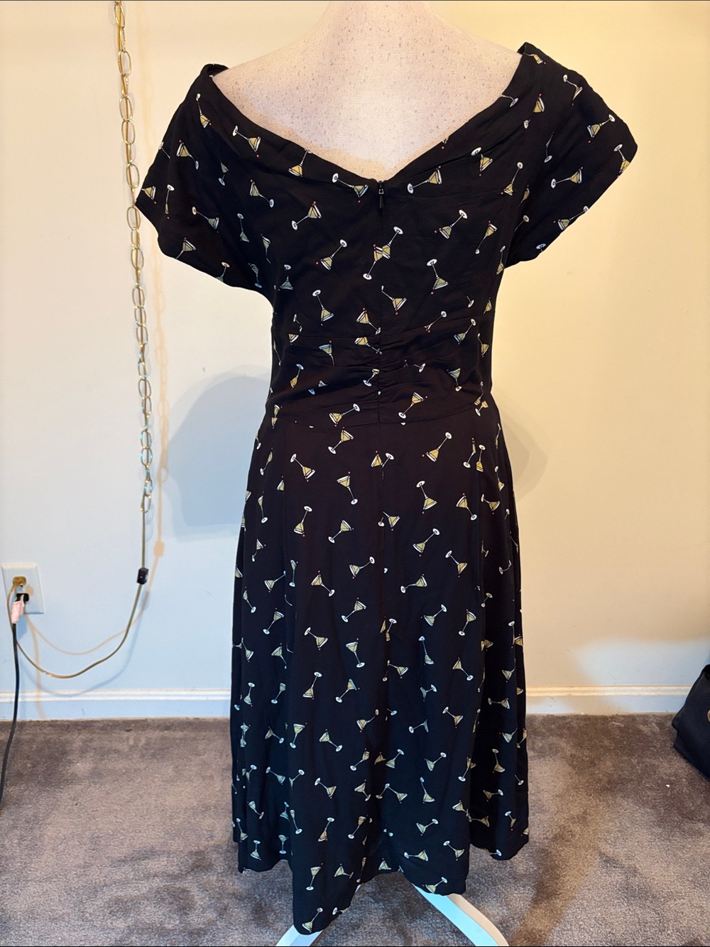 Emily and Fin v neck short sleeve fit and flare martini drink midi dress - Picture 6 of 9